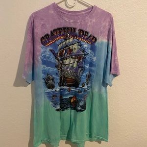 Grateful dead t-shirt